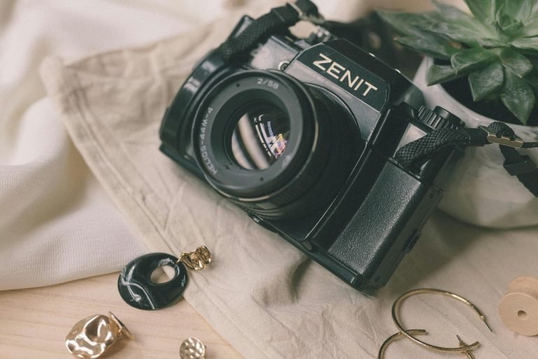 Top Instant Camera Close-Up Lens Attachments